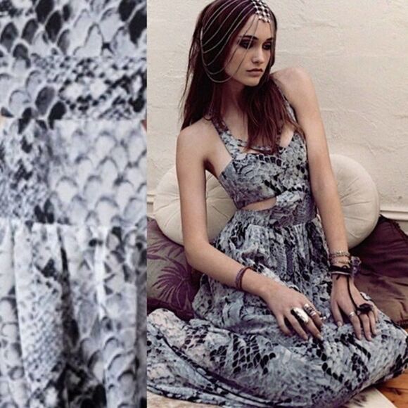 Stylestalker chiffon cut out phyton snakeskin print maxi dress gown - Picture 4 of 12